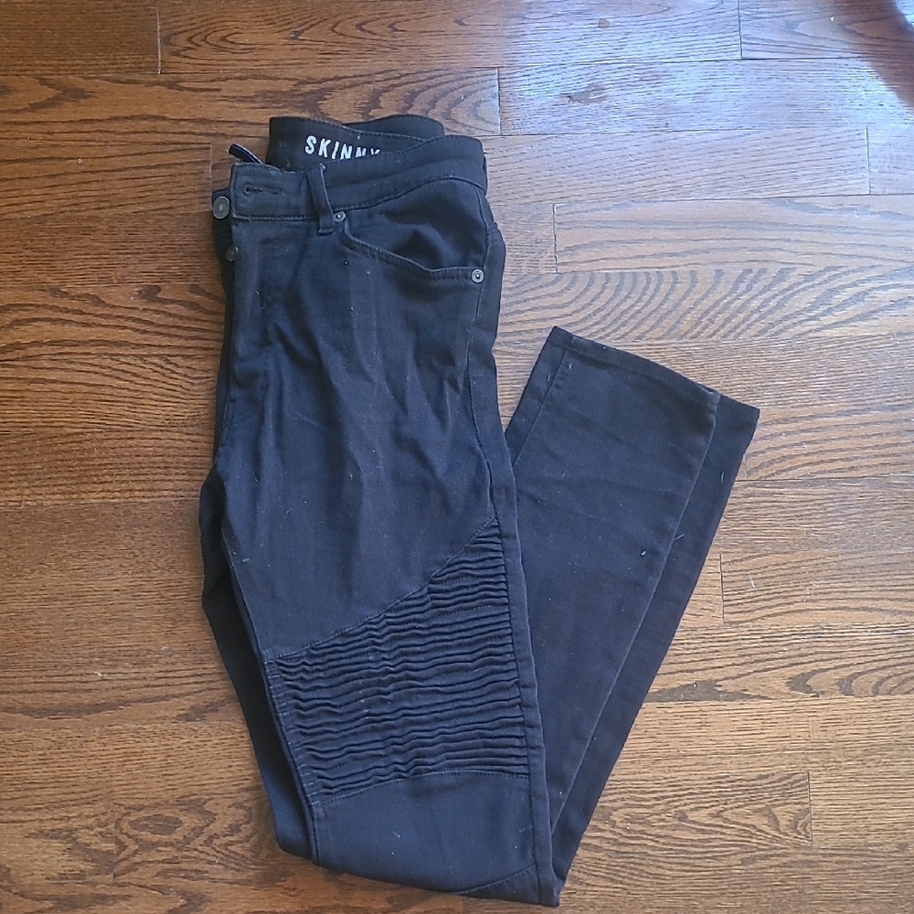 Black Skinny Jeans with Ribbed Detail